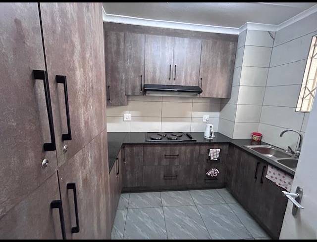 2 BEDROOM APARTMENT FOR SALE IN ARCADIA